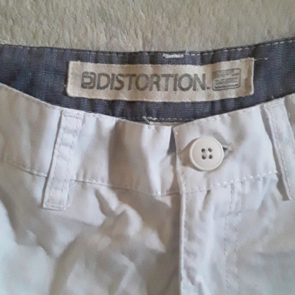 Boys size 12 Distortion shorts - Picture 2 of 4